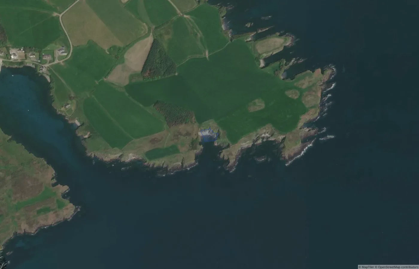 Aerial map view of Unnamed cove east of Cuas Dall in County Cork